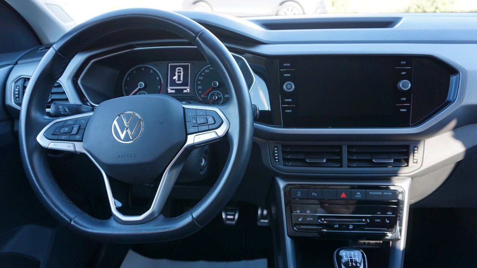 Fahrzeugabbildung Volkswagen T-Cross Active,Navi,Kamera,ACC,CarPlay, SH,AHK