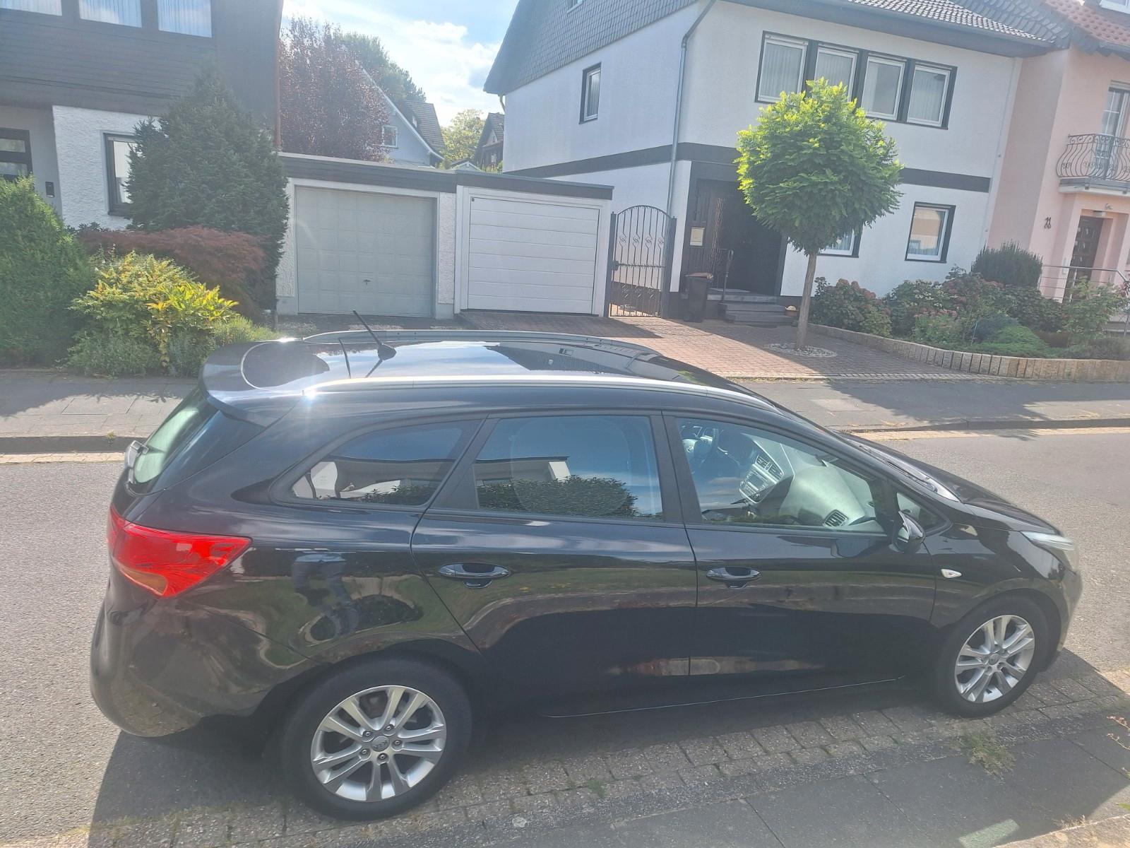 Kia cee'd 2013 — interior