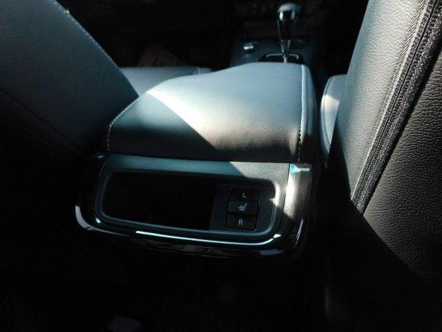 Toyota 2,8l Hilux Double Cab Invincible 360° JBL Mil Hy