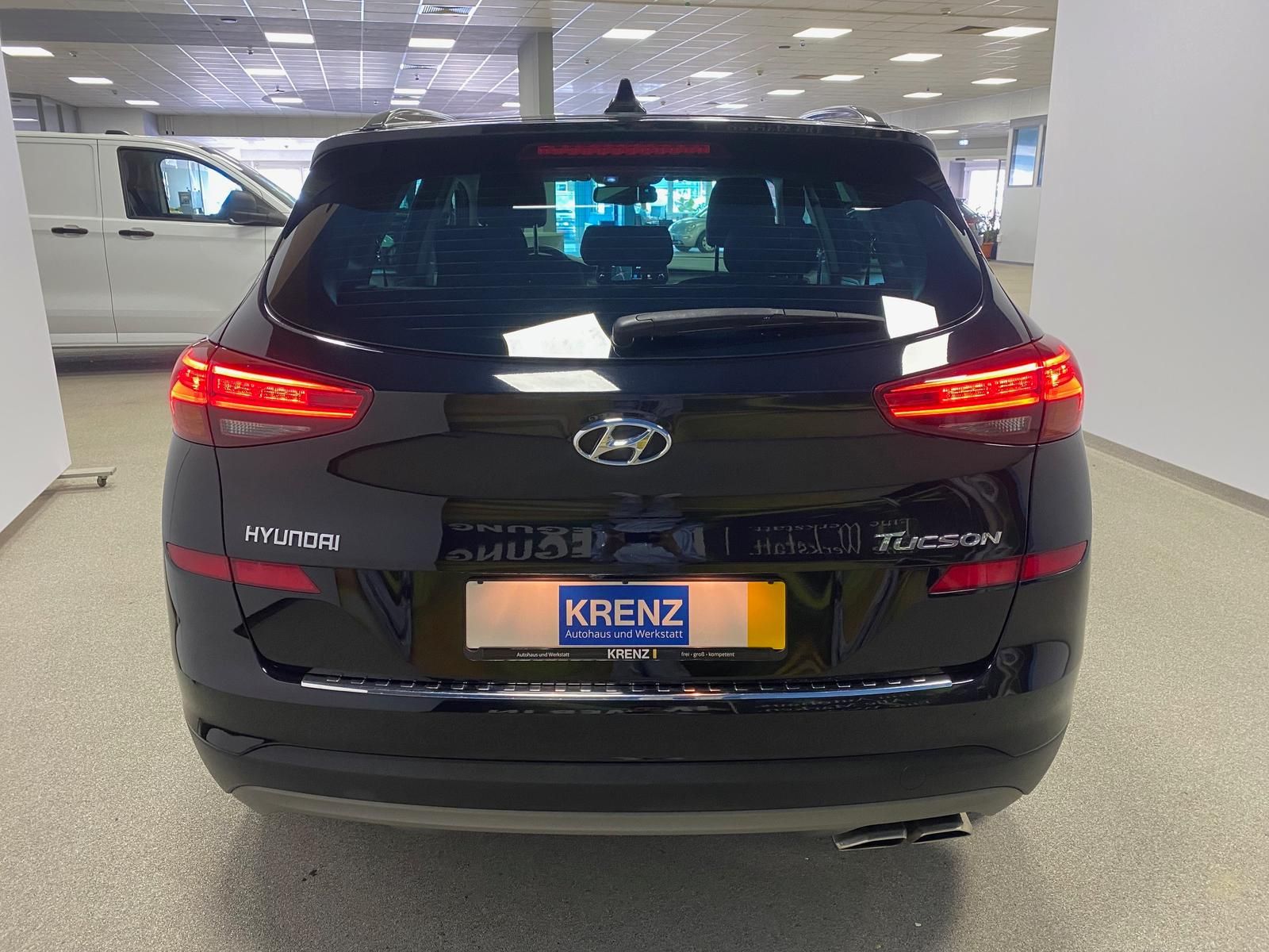 Fahrzeugabbildung Hyundai TUCSON 1.6+KAMERA+NAVI+ALLWETTER+PANORAMADACH
