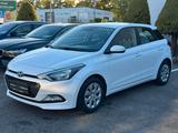 Hyundai i20 blue Style nur 54500km7/HU NEU/PDC/SPURHALTE - gebrauchte Hyundai i20 aus dem Jahr 2015