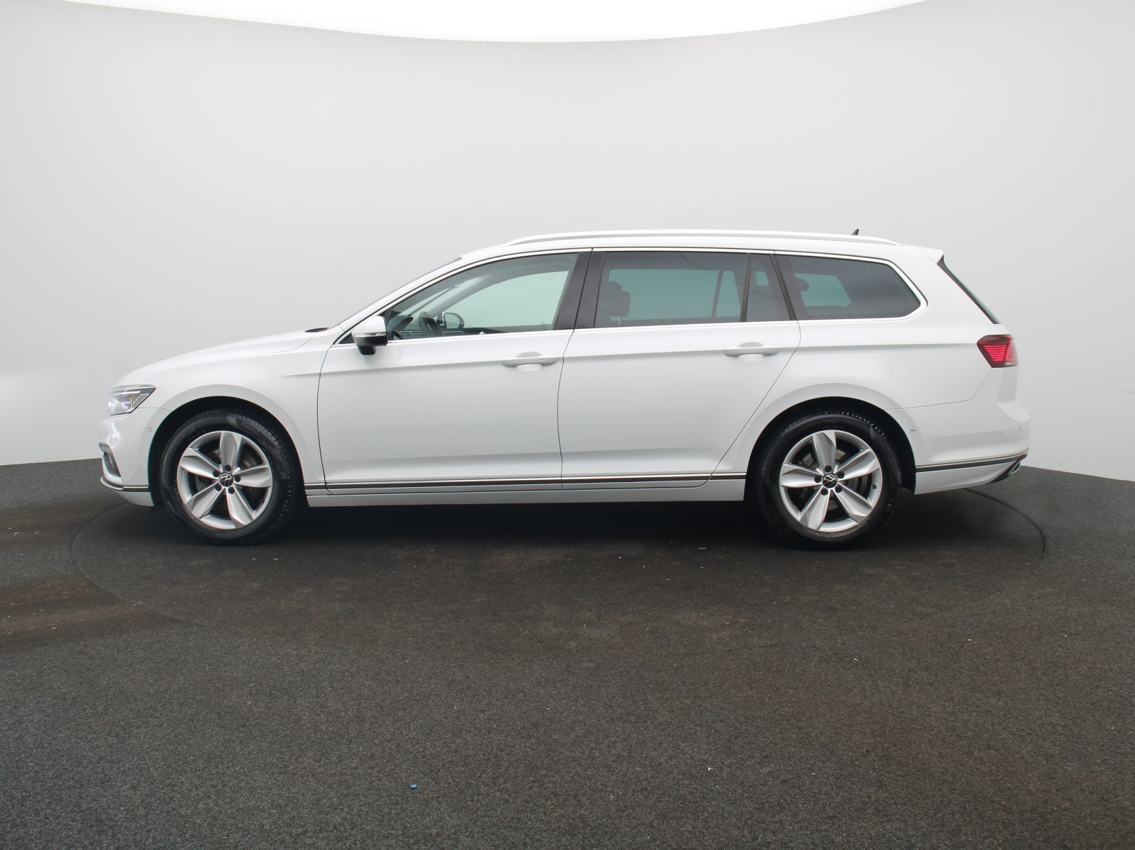 Volkswagen Passat Variant - Bild 5