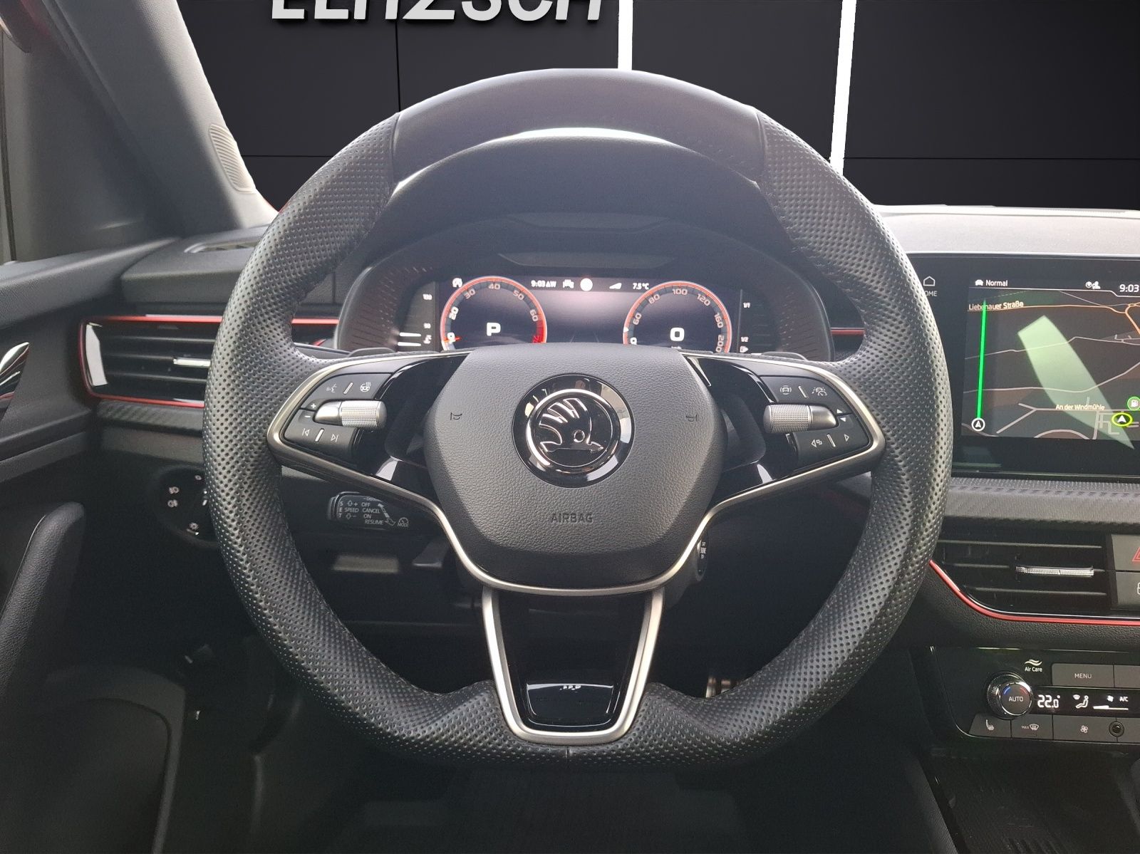 Fahrzeugabbildung SKODA Kamiq TSI Monte Carlo DSG Matrix Navi Pano AID A