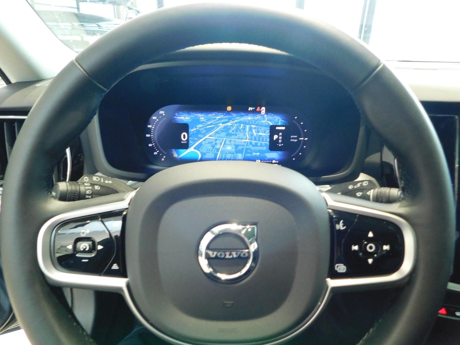 Fahrzeugabbildung Volvo V60 T6 AWD Plus Dark