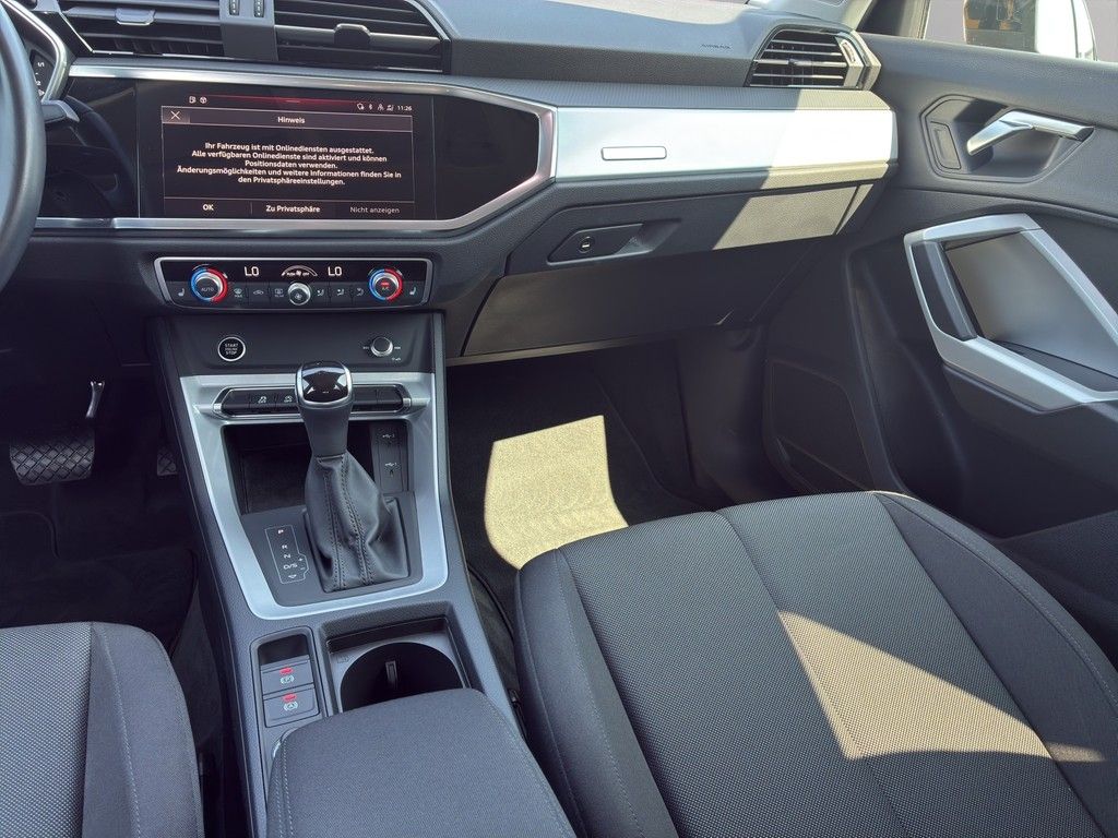 Audi Q3 40 TFSI quattro basis ACC AHK SHZ foto 15