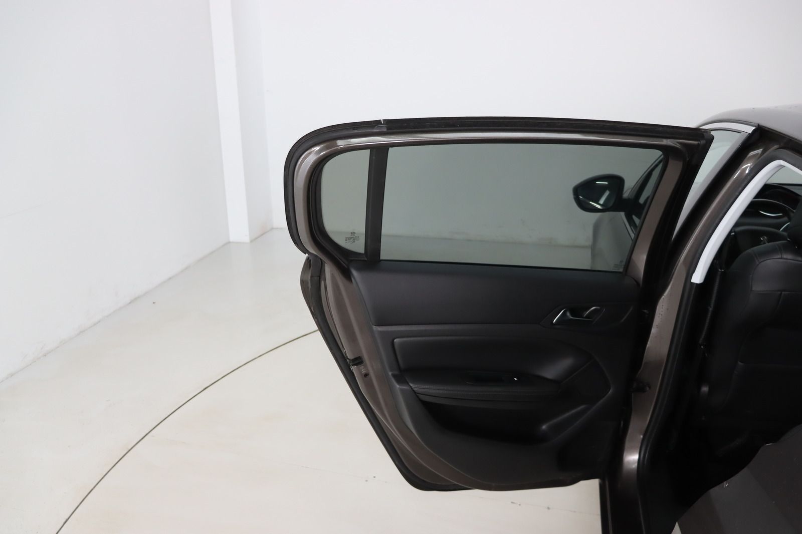 Fahrzeugabbildung Peugeot 308 Active * LED * Navi * Massage