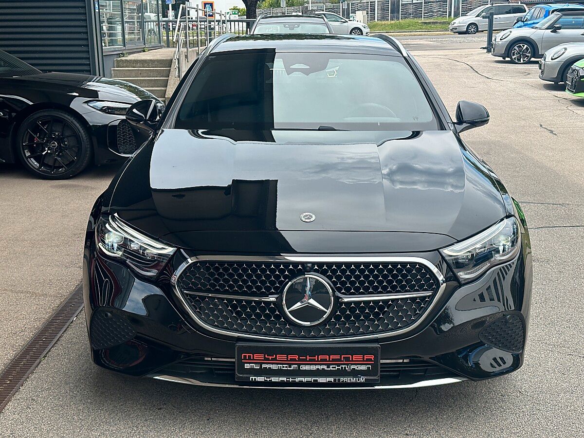 Mercedes-Benz E 300de T PHEV EQ Tech 4Matic Aut. / AHK imagem 3