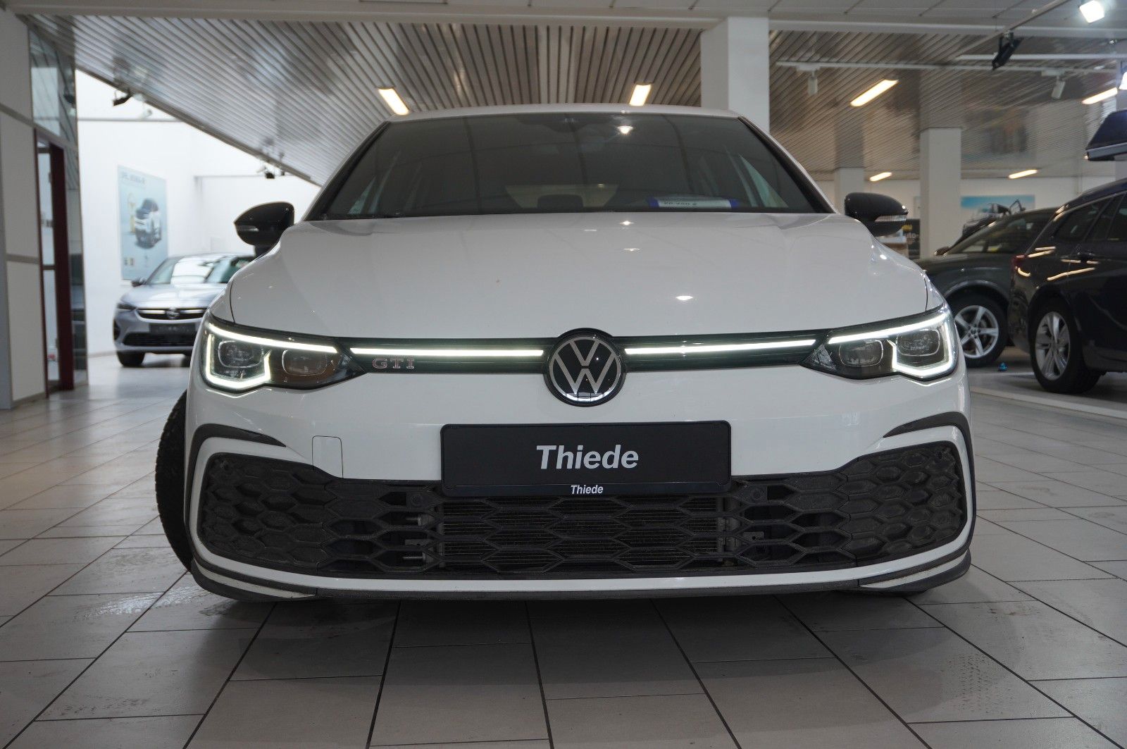 Fahrzeugabbildung Volkswagen Golf VIII Lim. 2.0 TSI GTI DSG NAVI/LED/KAMERA