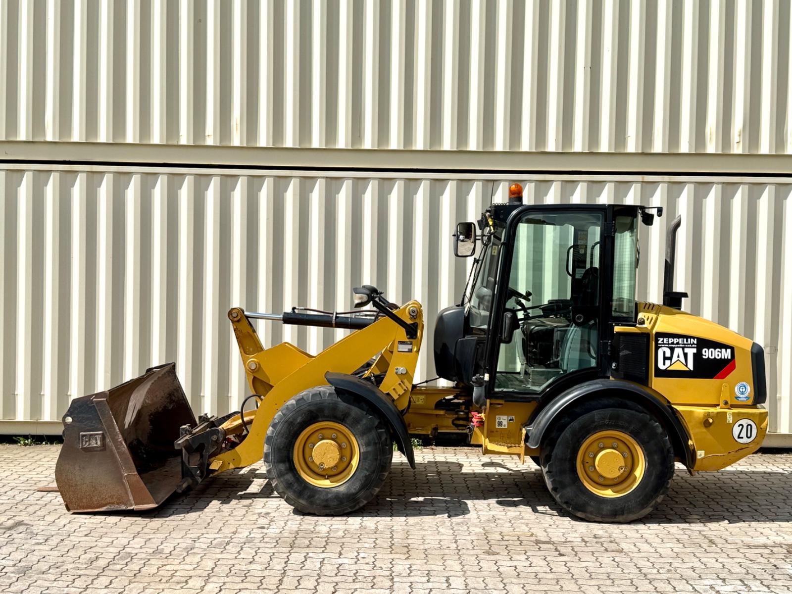 CAT 906M / 2017 BJ / Schaufel + Gabel