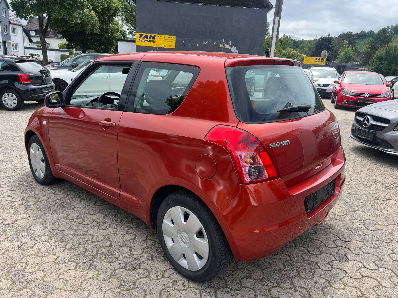 Fahrzeugabbildung Suzuki Swift Lim. * 5.GANG GERÄUSCHE*