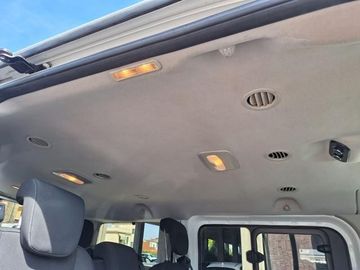 Ford Tourneo Custom - 7