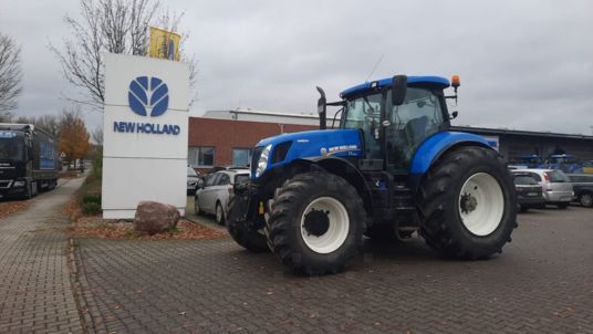 New Holland T7.220 AC