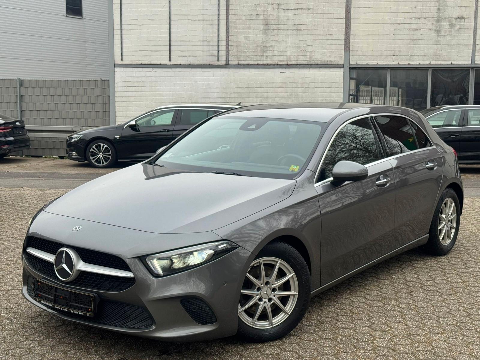 Mercedes-Benz A 200 d 7G-DTC Progressive /360/Ambiente/LED