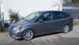 Honda Stream RN3 - Honda Stream: Kleinbus