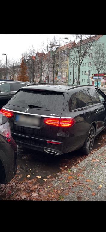 Mercedes-Benz E 220