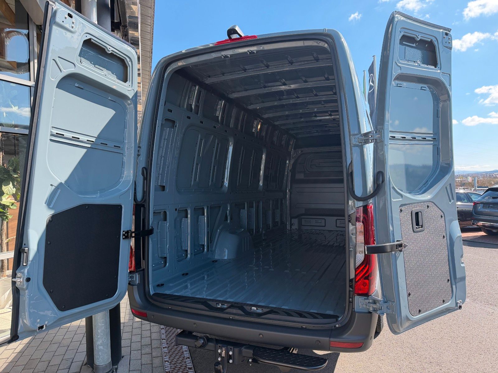 Fahrzeugabbildung Mercedes-Benz Sprinter 419 CDI 4x4 Extralang AHK Stdheiz