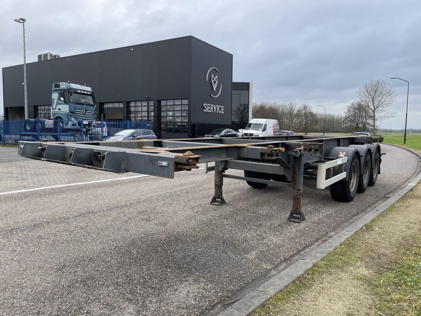 Renders ROC 12.27 CC 20-30 FT Chassis / BPW Axles / Disc