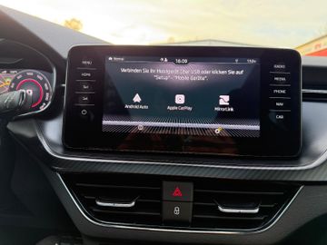 Skoda Scala Monte Carlo+AHK+LED+Pano+App+4xShz