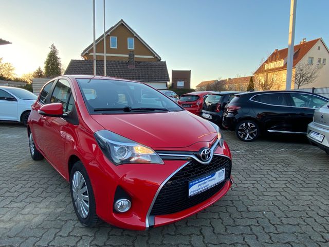 Toyota Yaris Lounge 1.3/5.türig/ Klimaanlage/Kamera/6-G