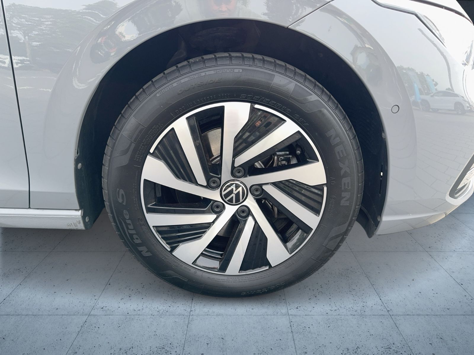 Volkswagen Golf - Bild 7