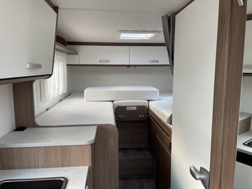 Carado V 337 PRO TV MARKISE KLIMAAUTOMATIK Navi Kamera