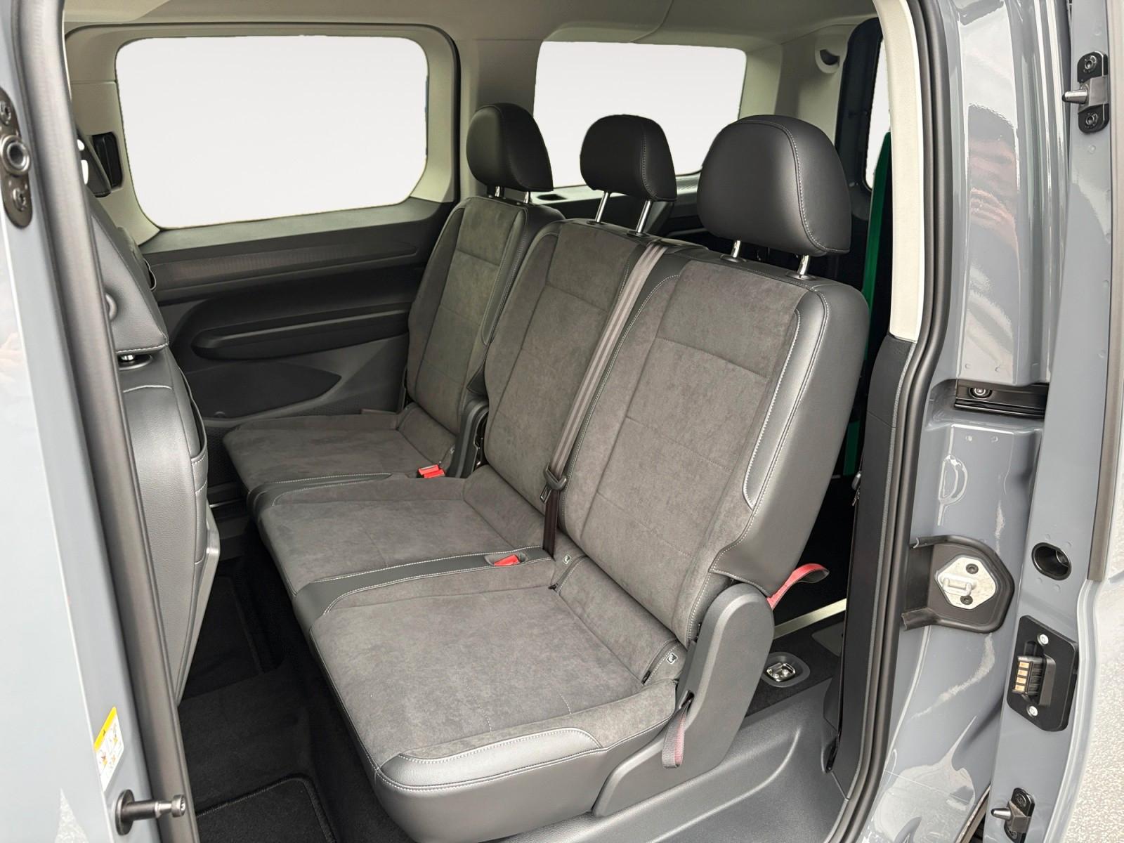 Volkswagen Caddy Maxi Style 1,5 TSI DSG *ROLLSTUHLRAMPE*