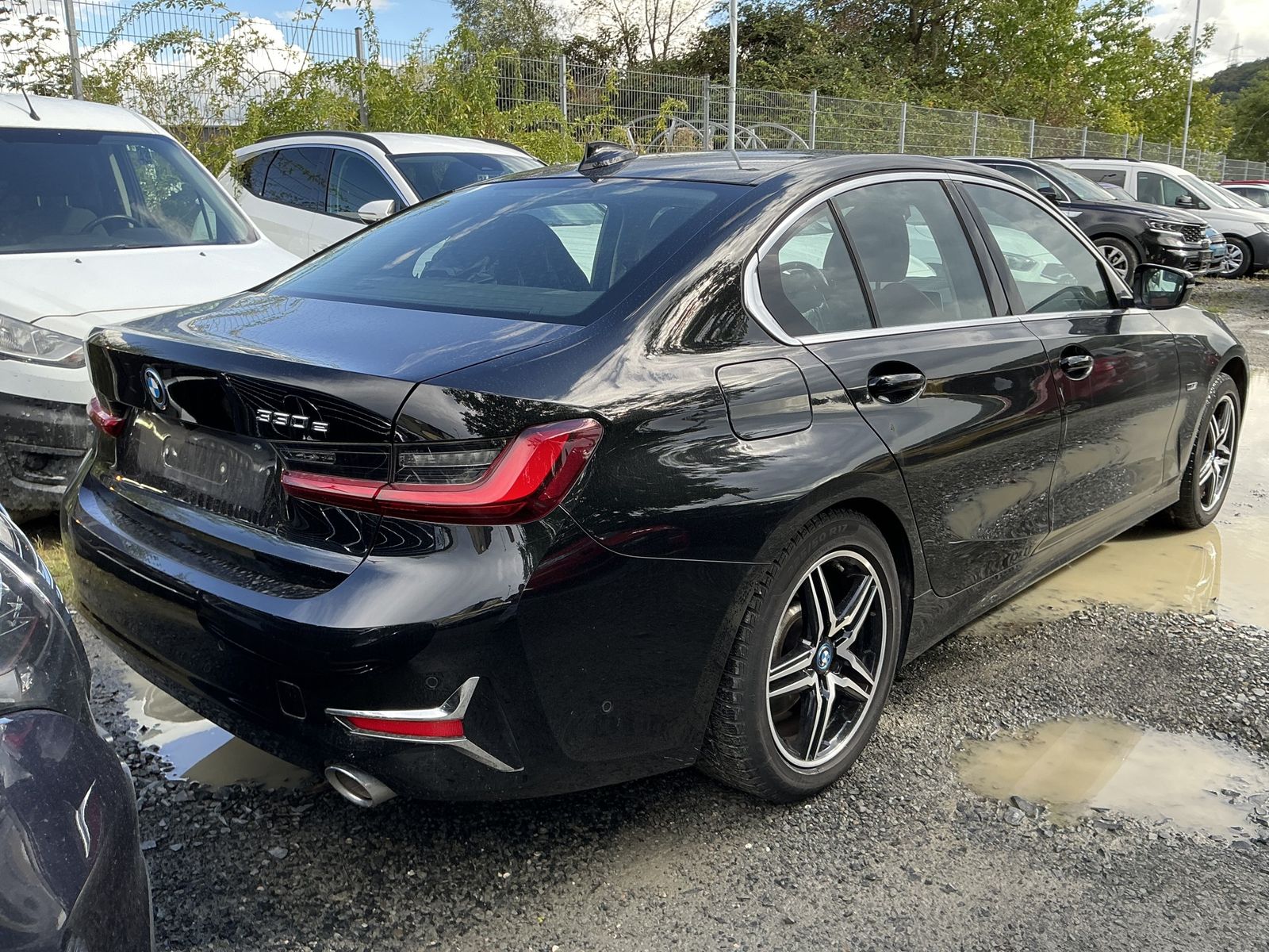 BMW 330 e Luxury Line R.Cam Leder Ambiente SHZ LED imagem 2
