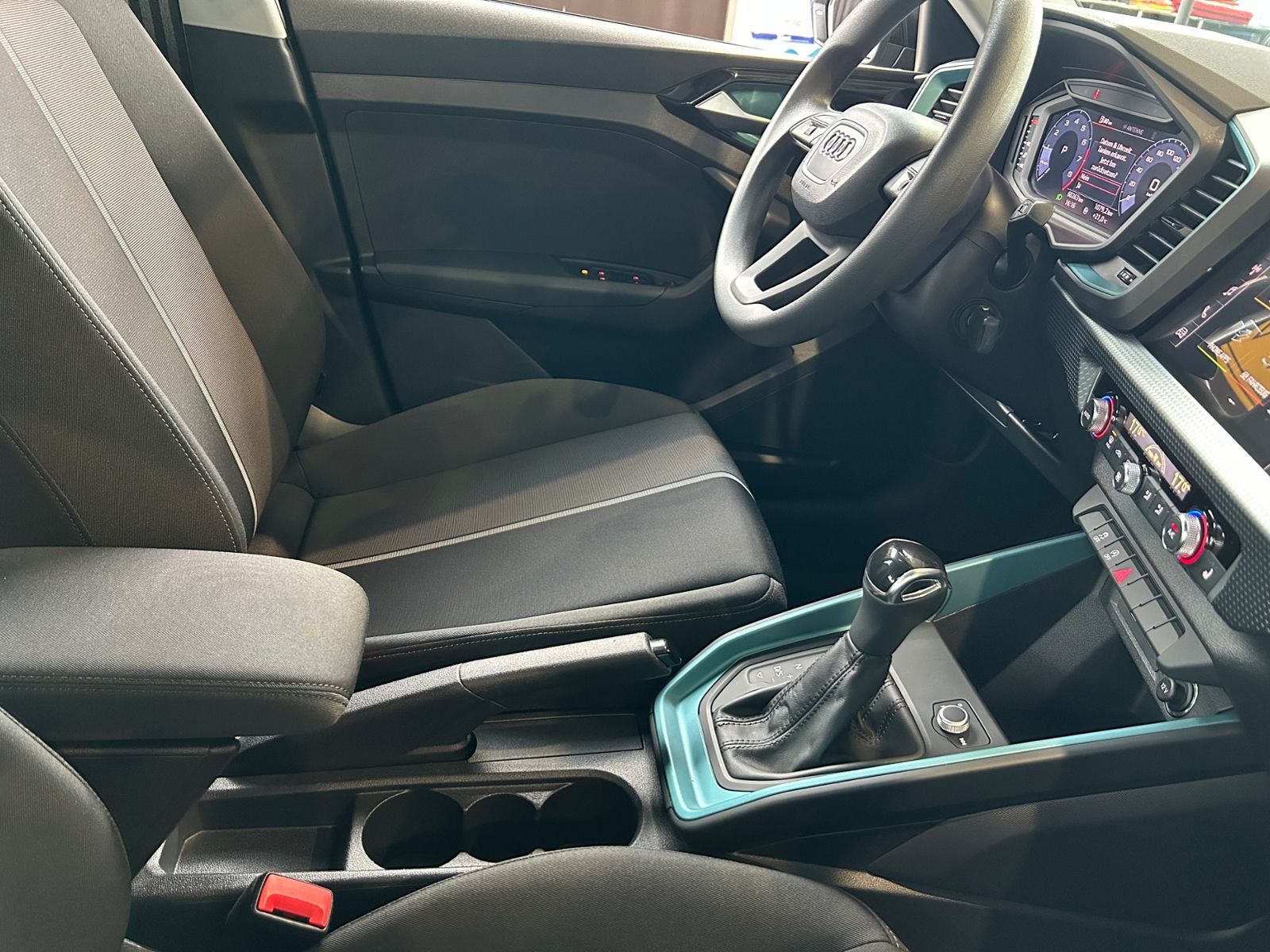 Fahrzeugabbildung Audi A1 Sportback 35 TFSI advanced KLIMA ALU