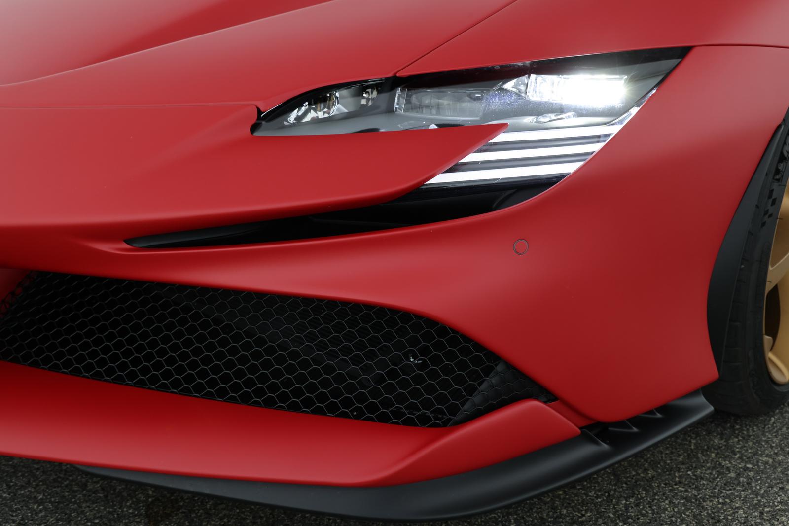 Ferrari SF 90 Spider