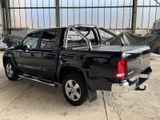 Volkswagen Amarok - Volkswagen Amarok: Schwarz