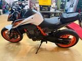 KTM 890 Duke R    Power-Parts voll, Tech-Pack - KTM MOTORRAD