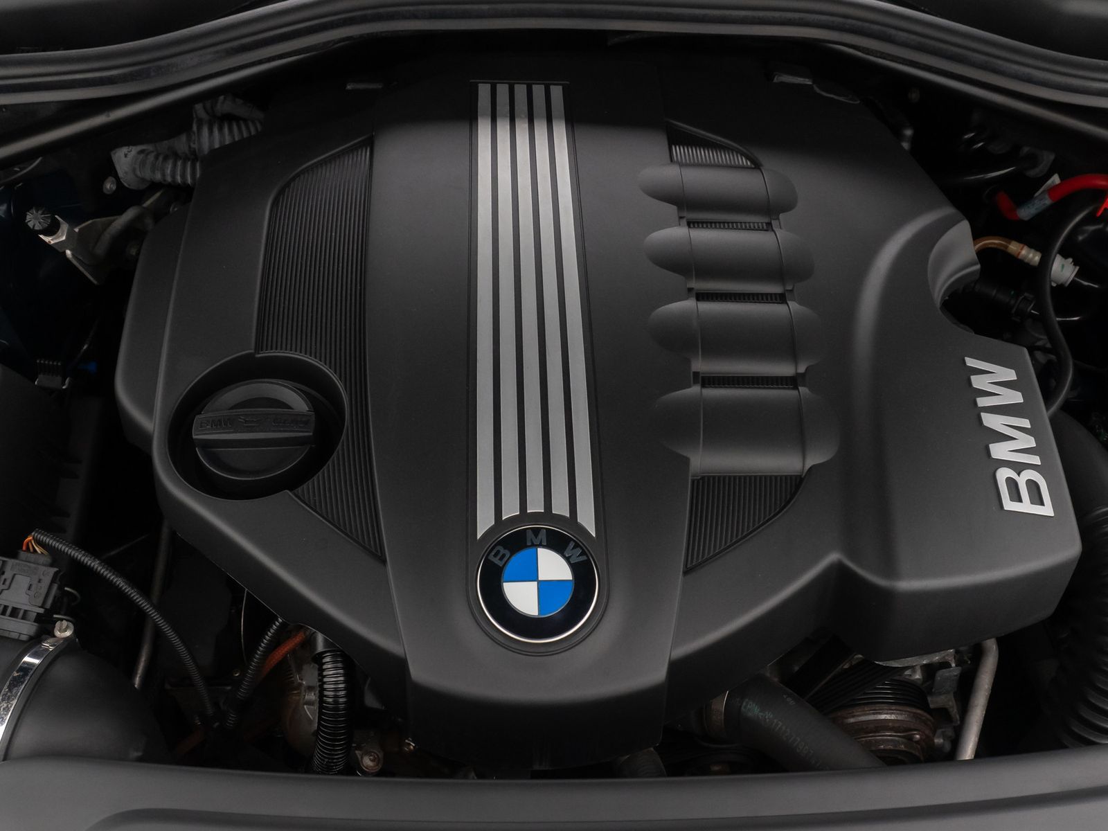 Fahrzeugabbildung BMW 520d Special Edition PDC NaviPro Memory Tempomat