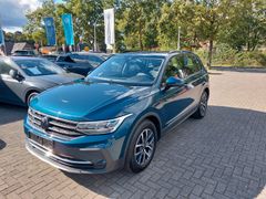 Tiguan 2,0 TDI Life DSG*AHK*NAVI*KAMERA