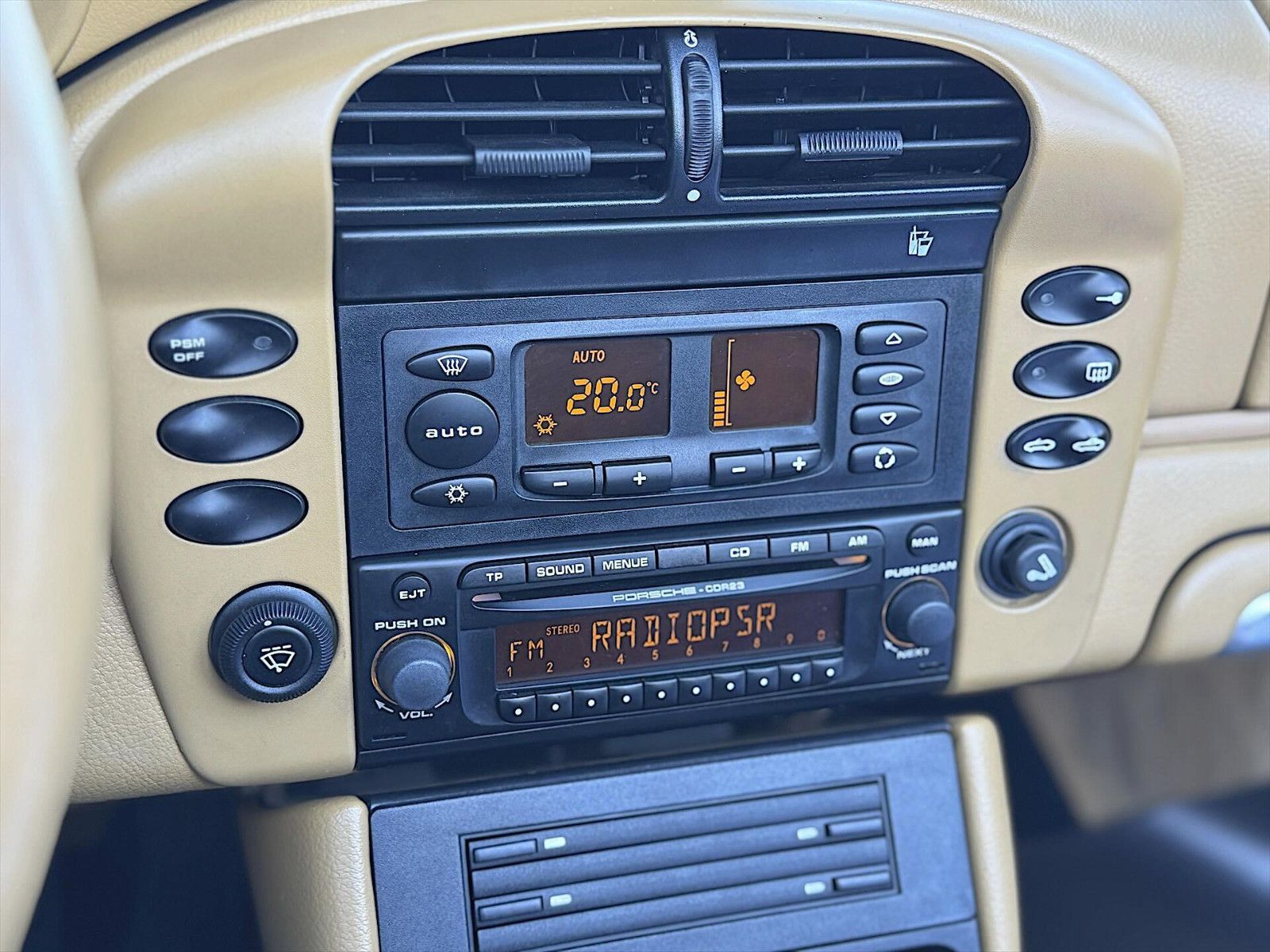 Fahrzeugabbildung Porsche 996 911 Carrera Cabriolet Black Design *TÜV Neu*