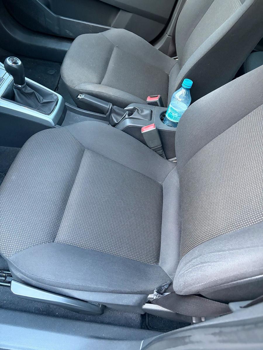 Opel Astra 2009 — photo 10