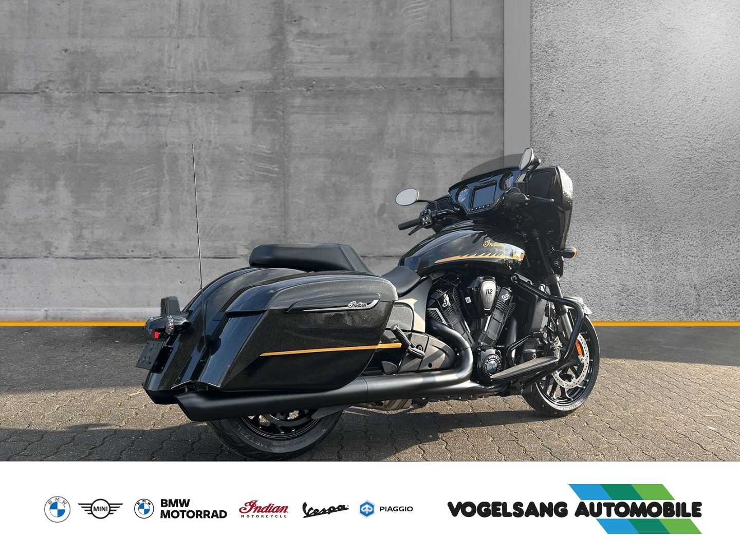 Fahrzeugabbildung Indian Chieftain Powerplus Dark Horse GPS-Navigation, L
