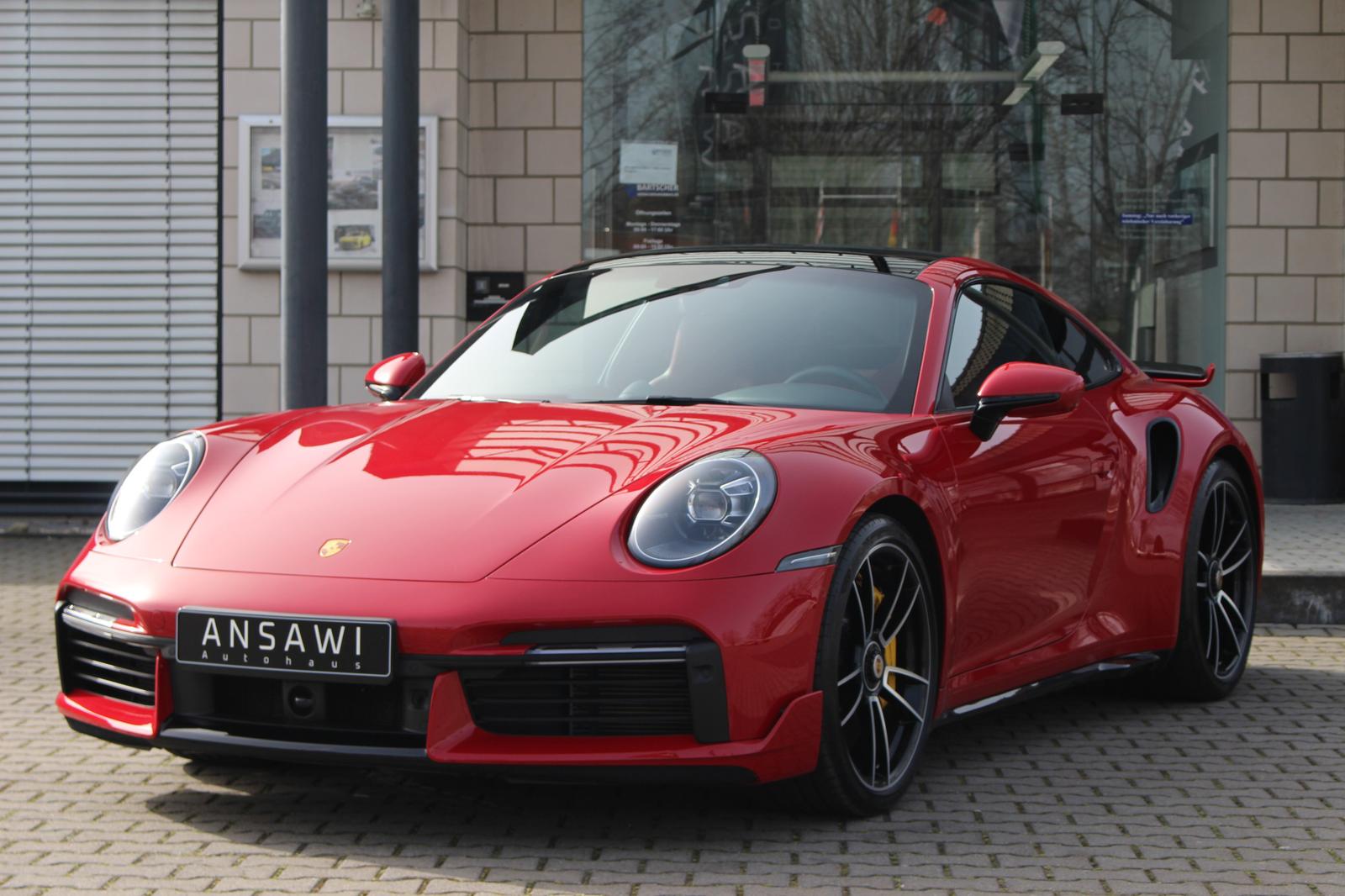 Porsche 992 (911) Turbo S Coupé PCCB PASM Schiebedach 
