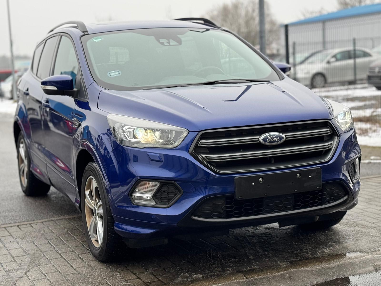 Ford Kuga 1.5 4x4 ST-Line*Panorama*Kamera*LED*