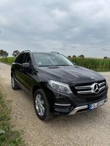 Mercedes-Benz GLE 250d 4MATIC + NAVI + KAMERA + SCHIEBEDACH - Mercedes-Benz GLE 250 von privat