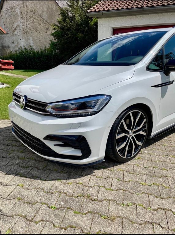 Image of Volkswagen Touran