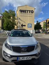 Kia Sportage 2.0 CRDi 4WD Xenon, Pano, TÜV neu !