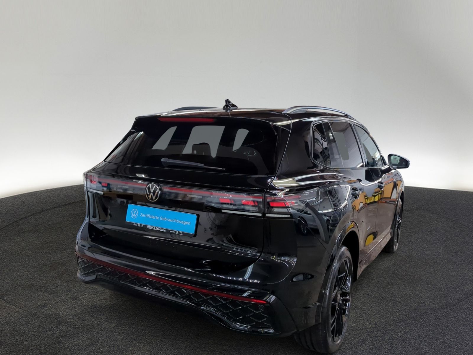 Volkswagen Tiguan R-Line Black 2.0 TSI 4M IQ.LED 360°K HuD foto 4