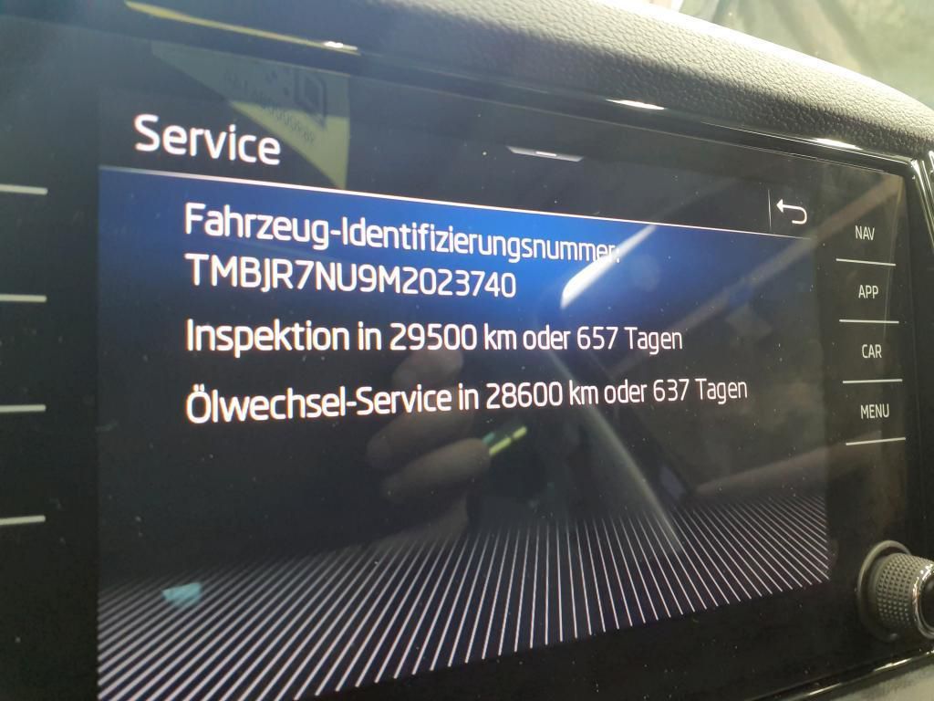 Skoda Karoq Ambition Drive 125 1.5 TSI 110kW AHK*RFK