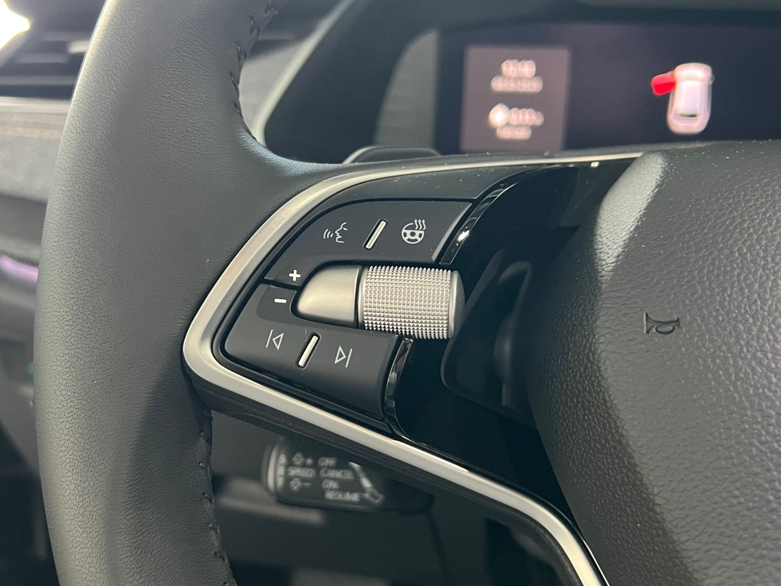 Fahrzeugabbildung SKODA Octavia Combi IV Selection 2.0 TDI DSG *AHK, LED