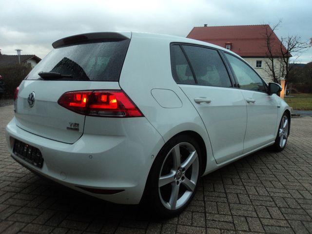 Volkswagen Golf VII Lim. Cup BMT*18 Zoll*Navi*Start/Stopp-*