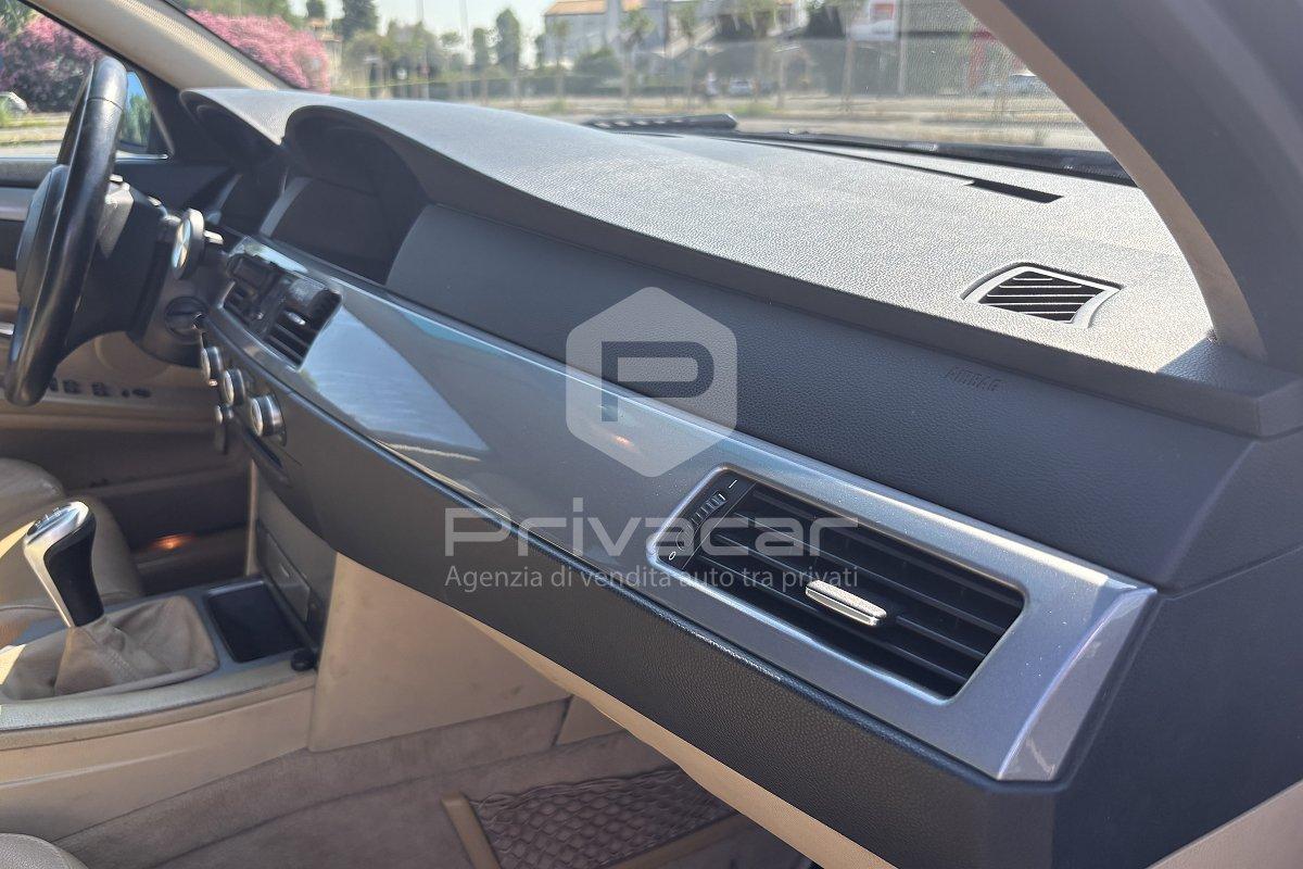 BMW  2009 — photo 14