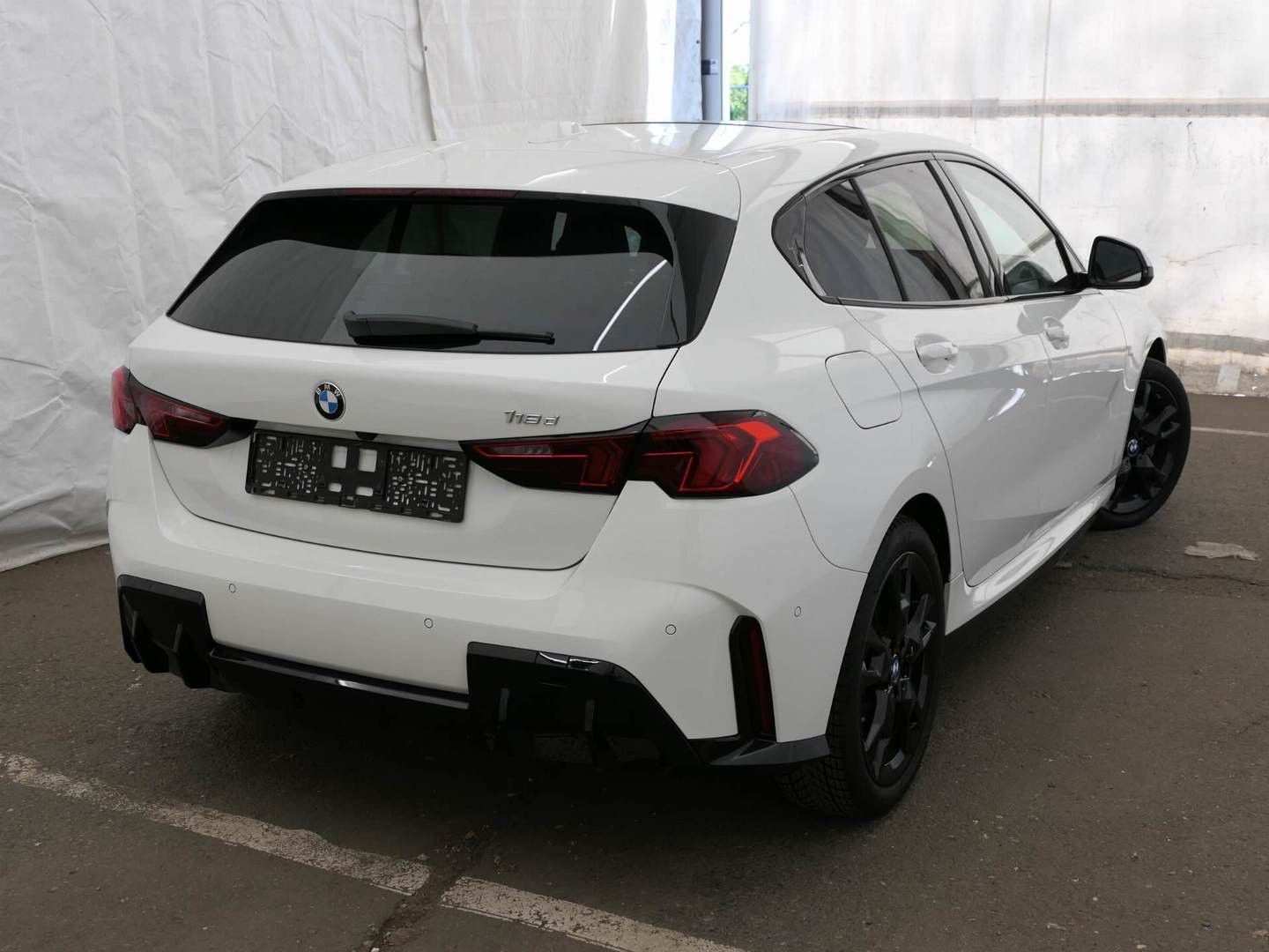 Fahrzeugabbildung BMW 118 d M Sport Pano Ambiente LED Kamera Alcantara