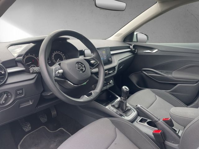 Skoda Fabia IV 1.0 TSI Ambition LED PDC SHZ ALU