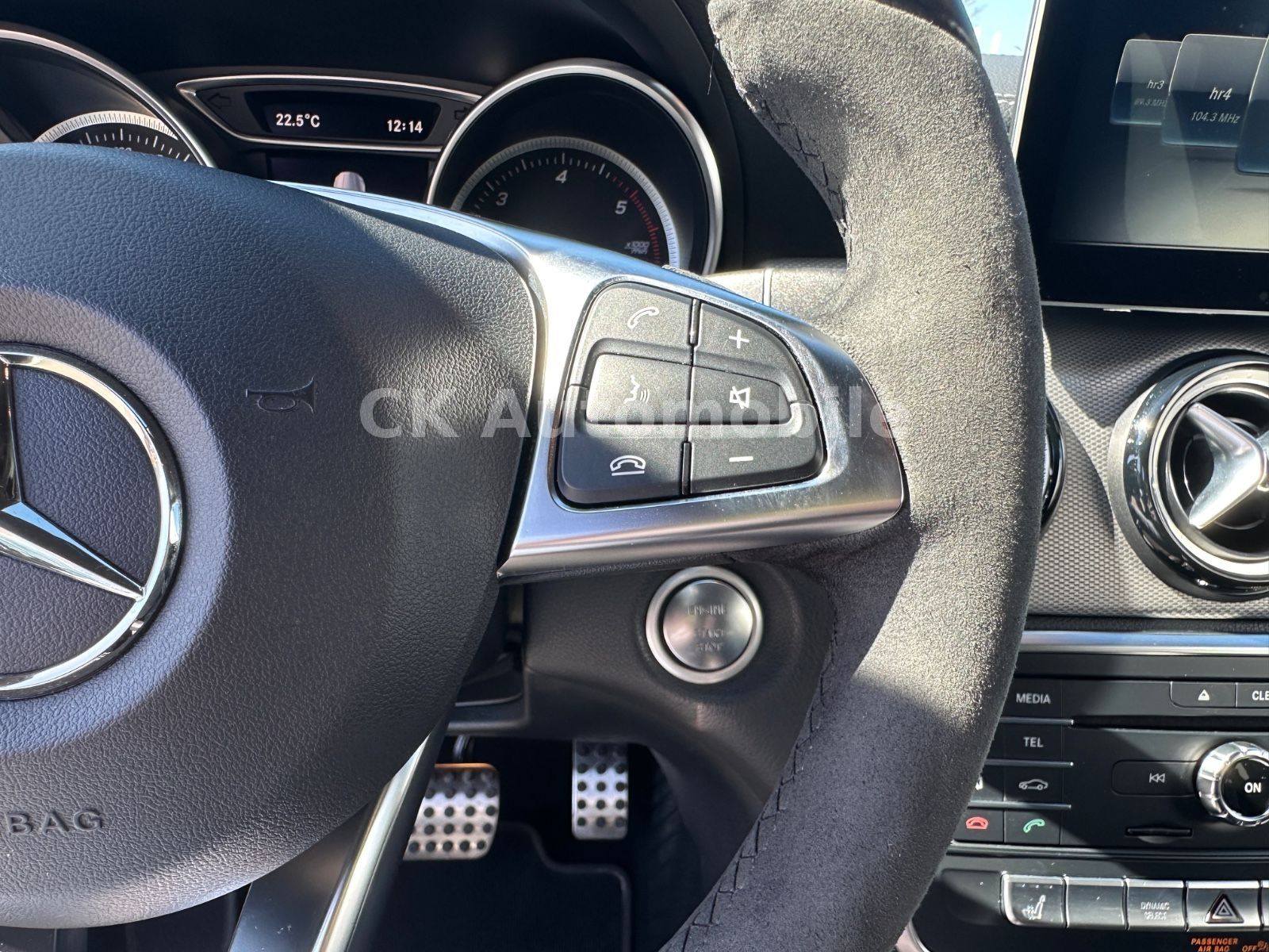 Fahrzeugabbildung Mercedes-Benz CLA220d Shooting Brake Peak Edition/Navi/LED/Kam