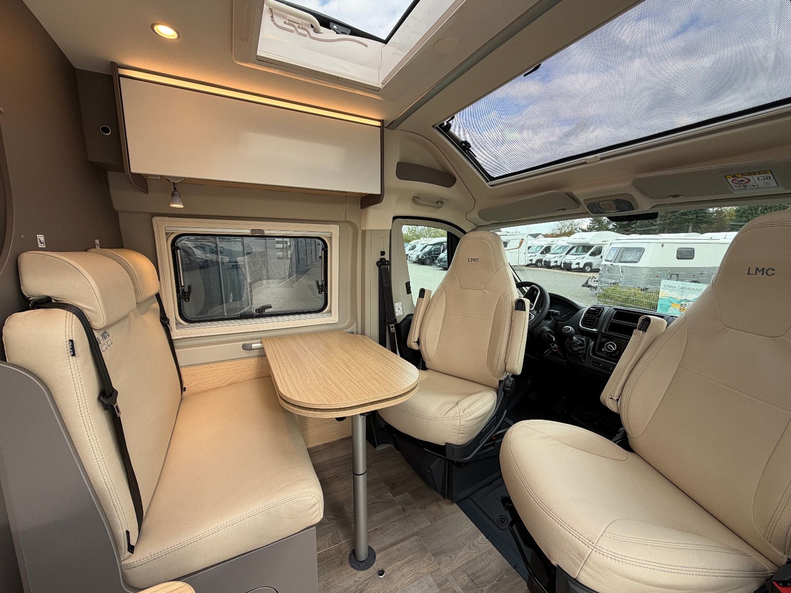 Fahrzeugabbildung LMC Innovan 603 - 70Jahre Sondermodell